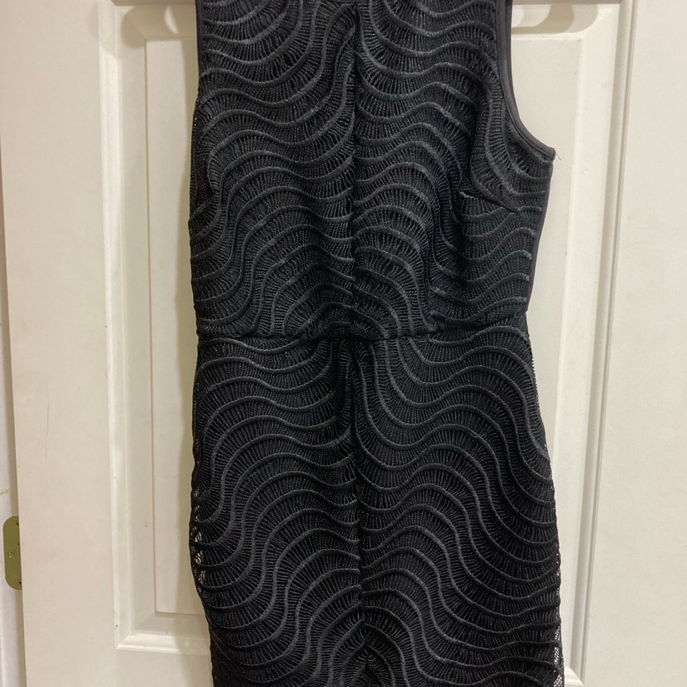 Black sleeveless formal short dress